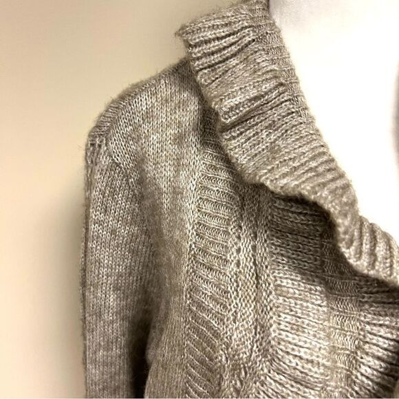 Chicos wool/mohair blend ruffled cardigan sweater Sz  1 - Picture 2 of 7